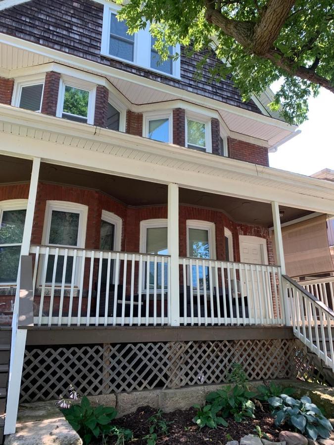Red Brick Inn - Walk To The Falls, The Casino And All Downtown Restaurants Niagarafälle Exterior foto